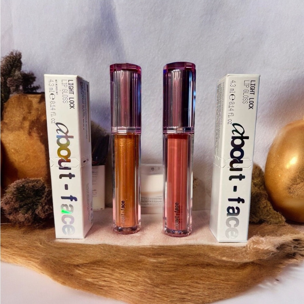 2 About Face Lip Glosses (1) Shade: Payton & (2) Shade: Adore Me